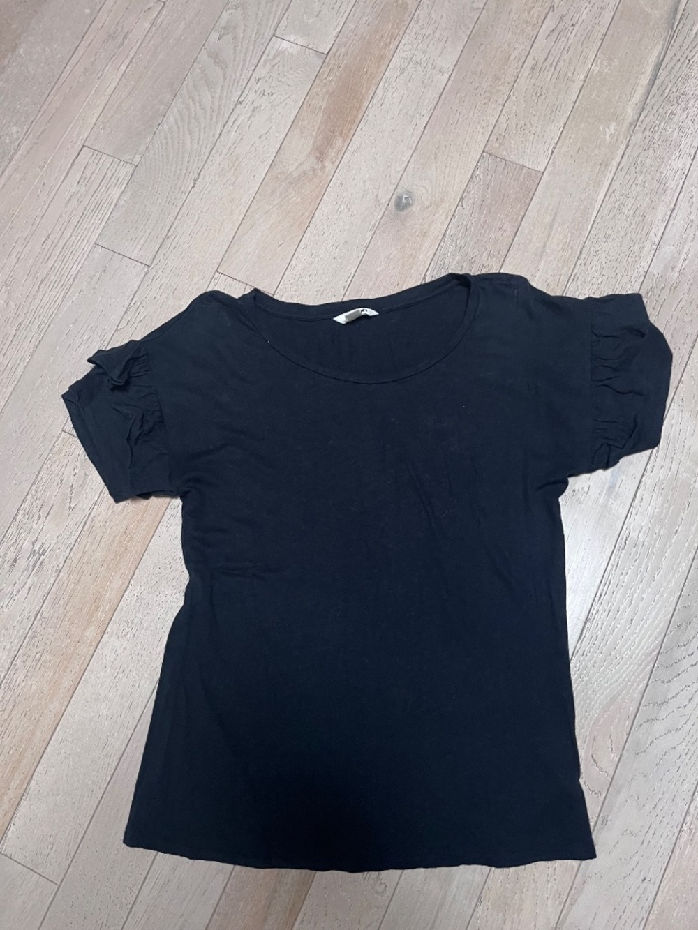 Good threads GT linen Blend Ruffle Sleeve Black T Shirt Size Small